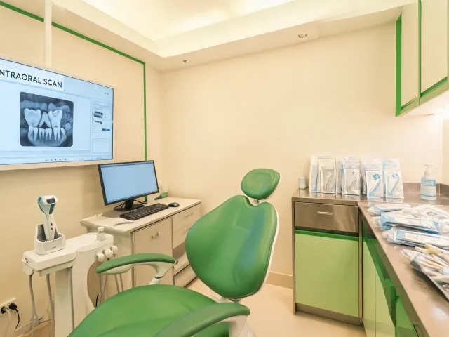 Dental imaging consultation room